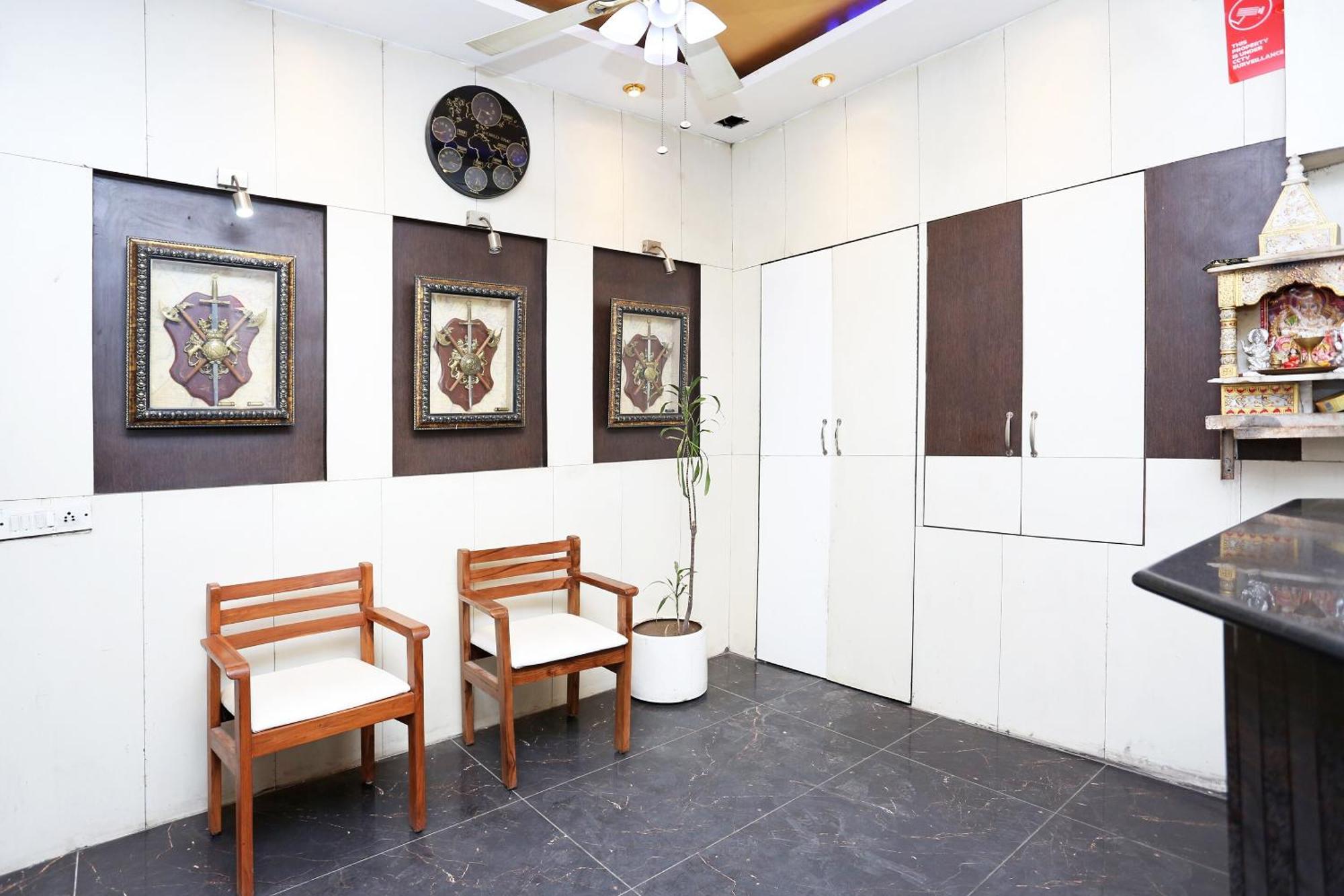 Oyo Flagship Hotel F Five Nowe Delhi Zewnętrze zdjęcie