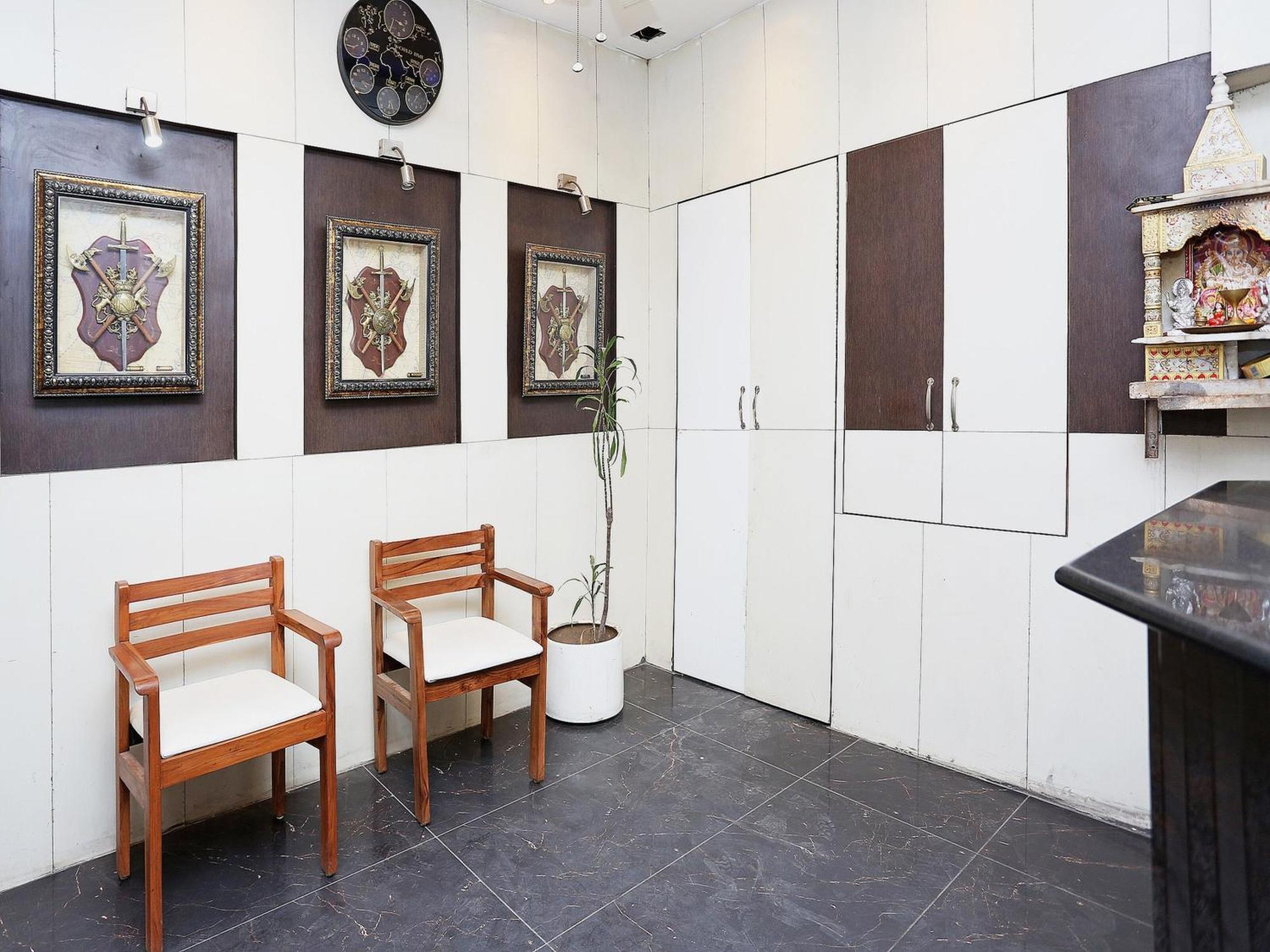Oyo Flagship Hotel F Five Nowe Delhi Zewnętrze zdjęcie