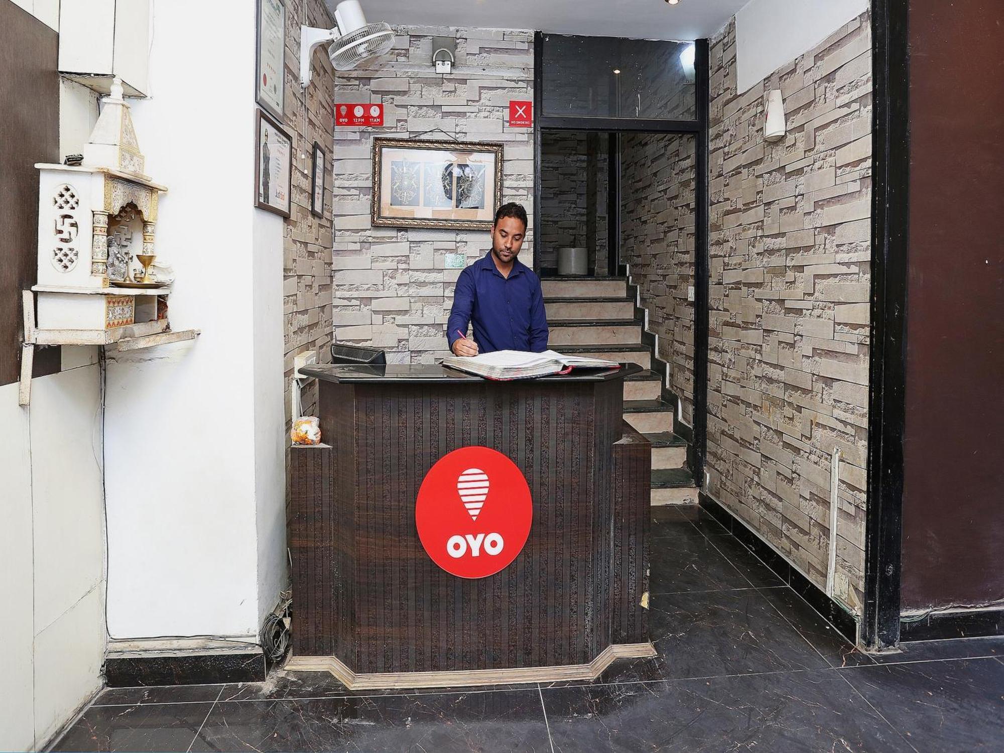 Oyo Flagship Hotel F Five Nowe Delhi Zewnętrze zdjęcie