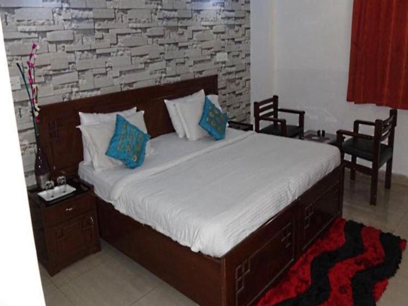Oyo Flagship Hotel F Five Nowe Delhi Zewnętrze zdjęcie
